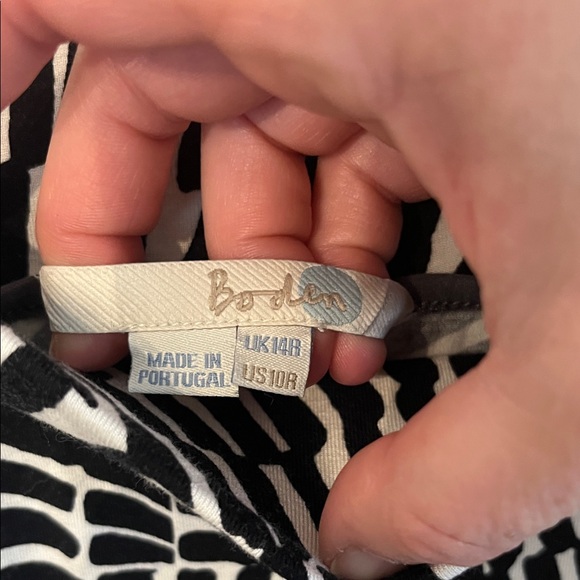 Boden Black & White Graphic Print Maxi Skirt - Picture 2 of 5